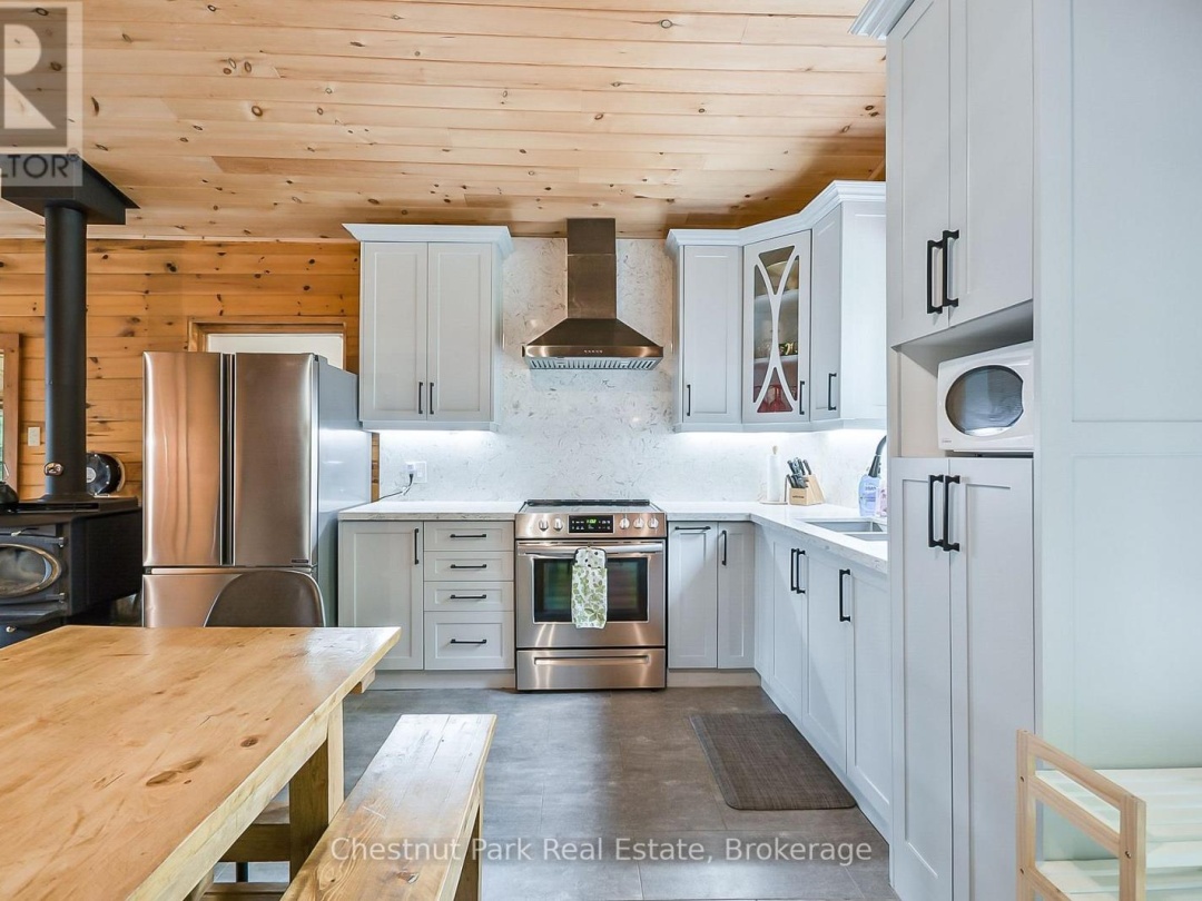 1002 LEECH LAKE POINT ROAD, 