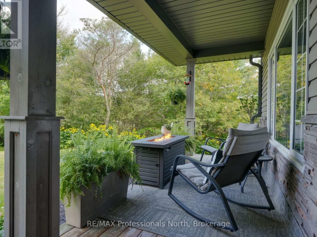 23 THOMAS CRESCENT, 