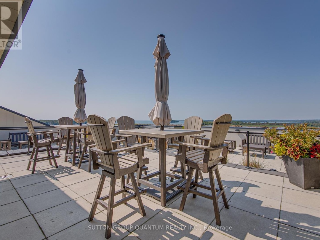 210 - 90 ORCHARD POINT ROAD, 