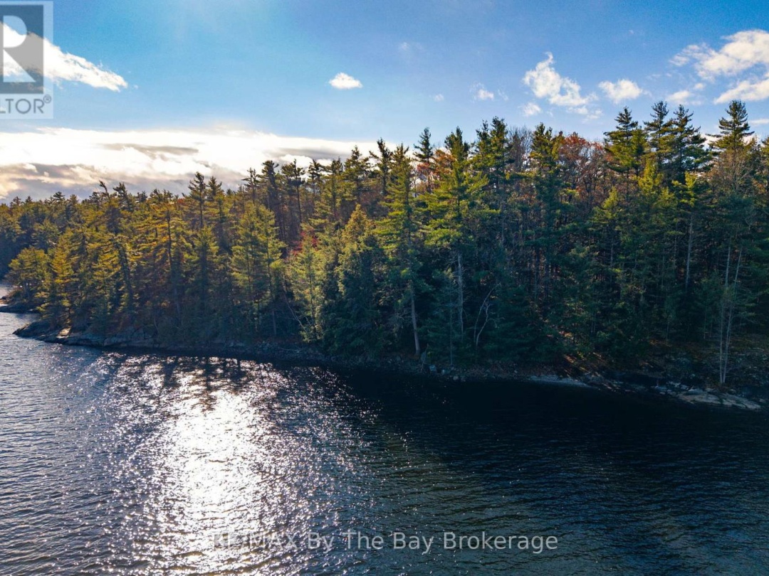 3220 IS 1810 / BONE IS, Georgian Bay