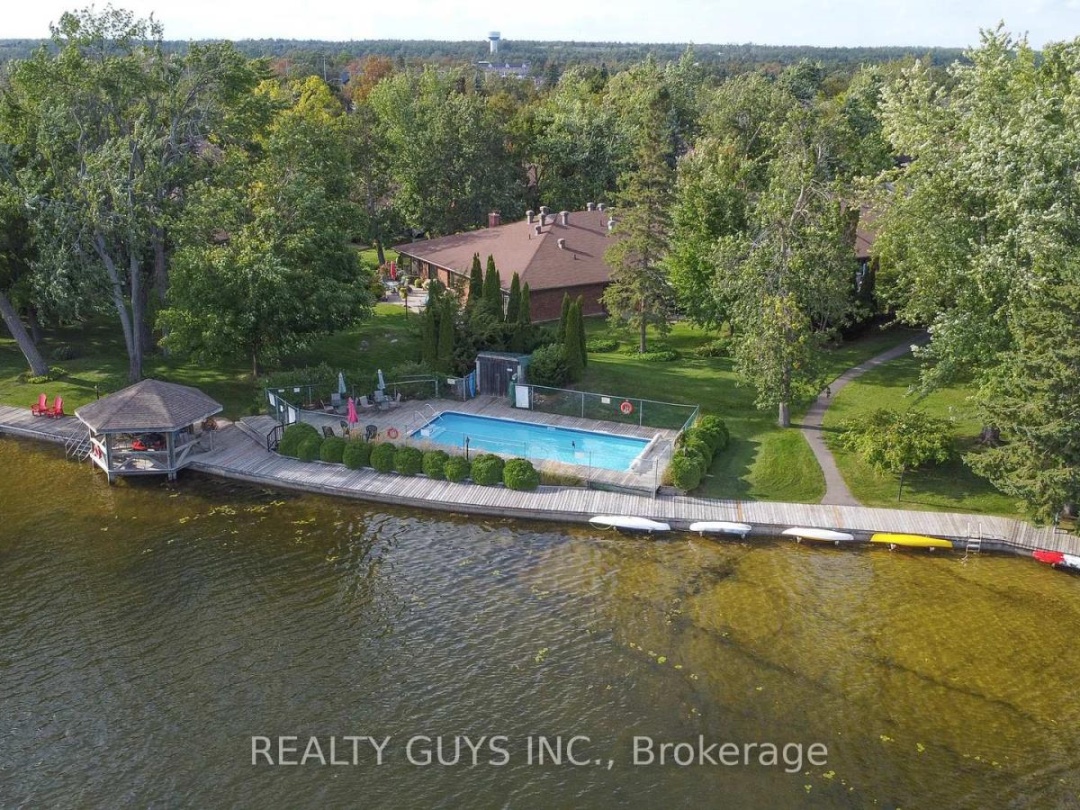 #204 - 200 EAST STREET S, 