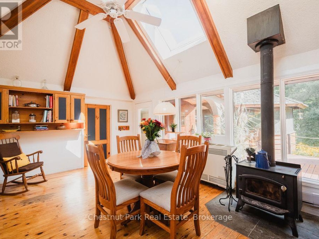 1150 CARLSMOUNT ROAD, 