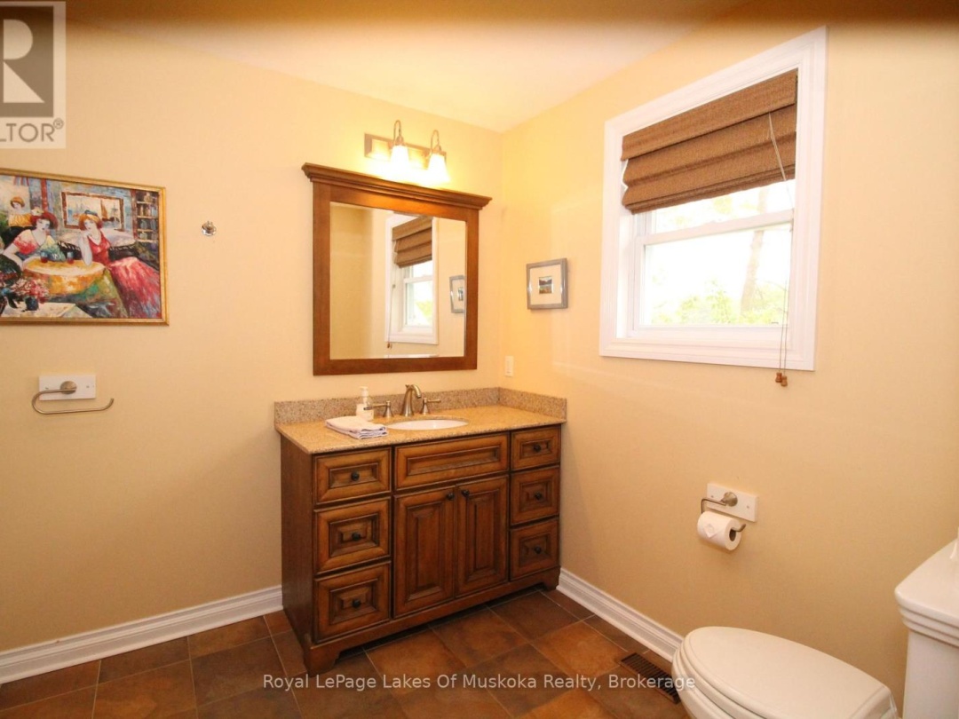 49 Pinetree Road, Loon Lake