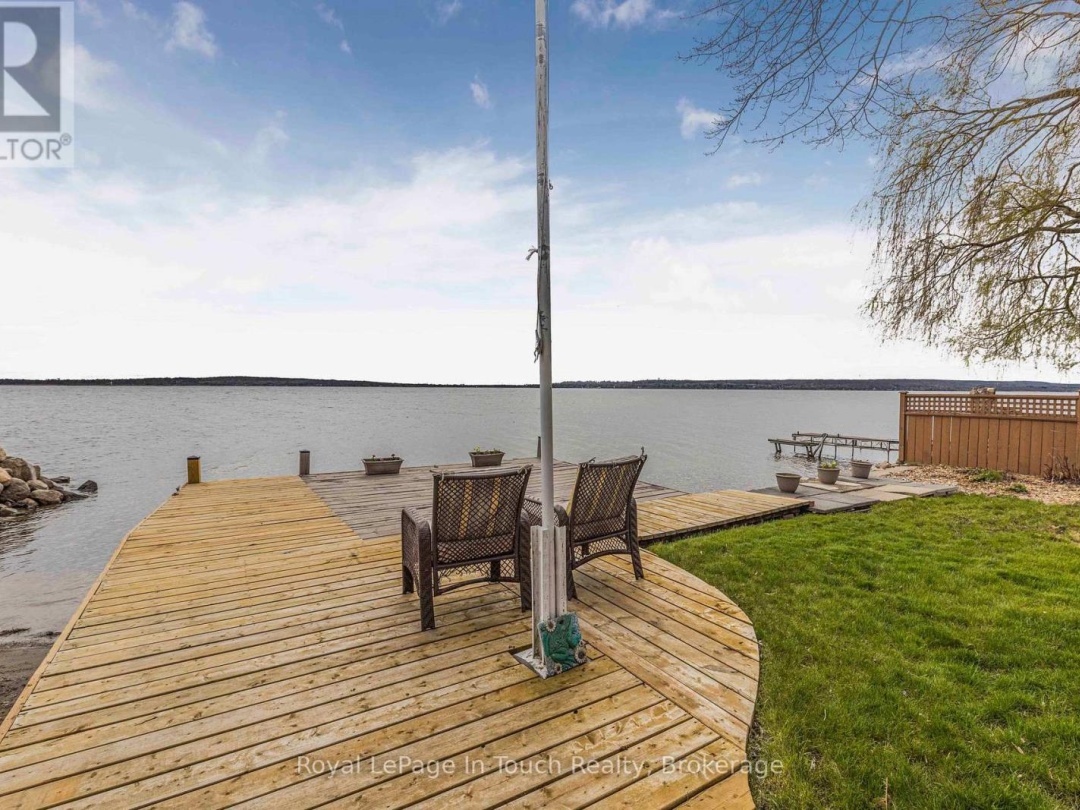 278 Robins Point Road, Georgian Bay
