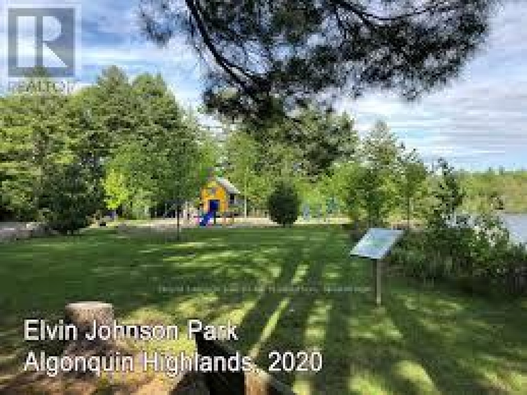 1675 BRAELOCH ROAD, Kennisis Lake