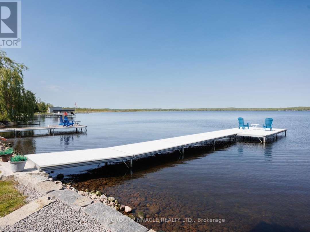 12 GILLIS STREET, Sturgeon Lake