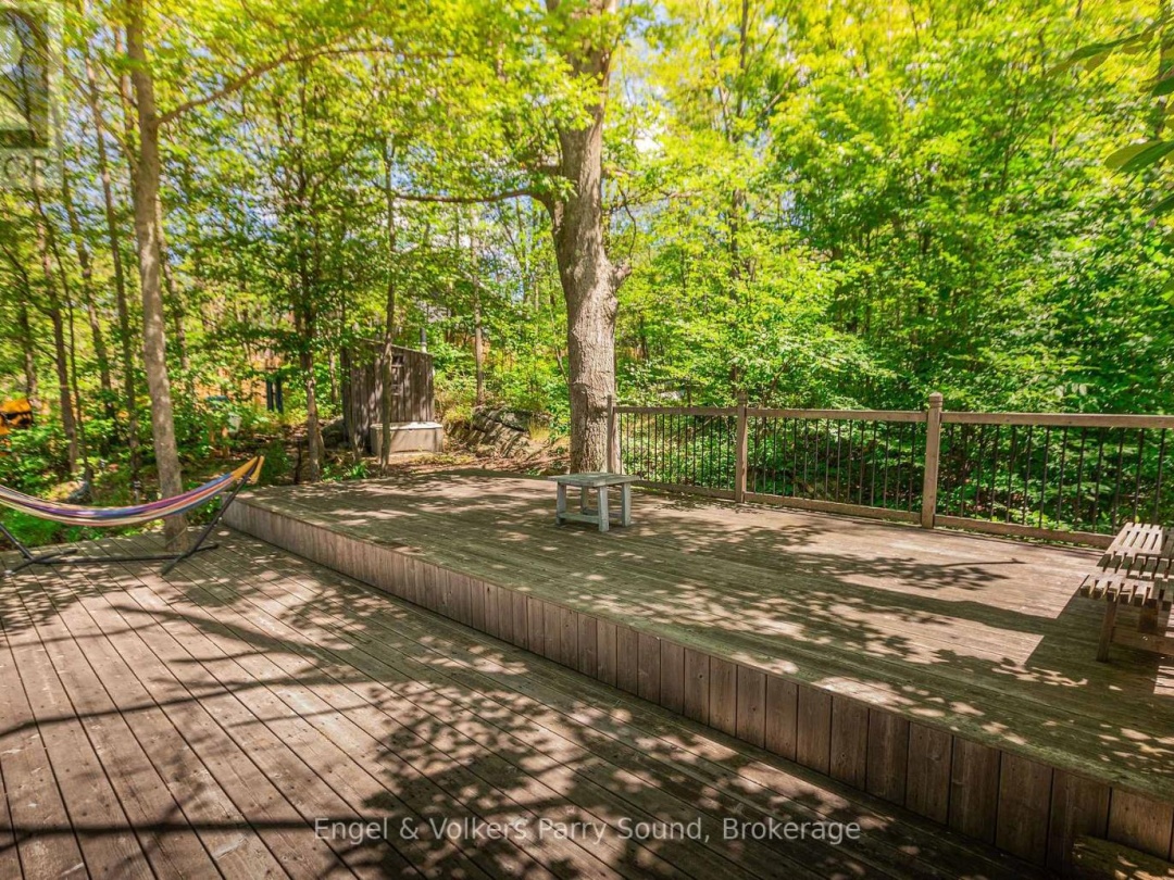 6 HARMONY LANE, 
