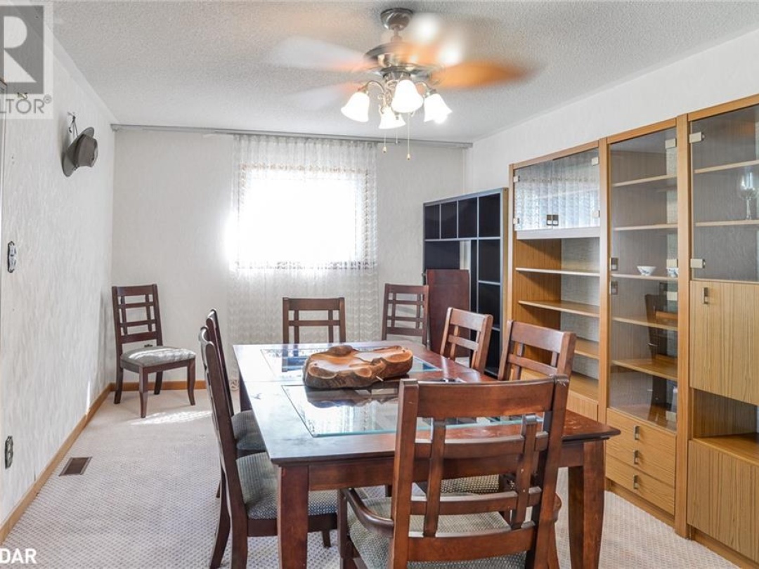 35 OLD INDIAN Trail, 