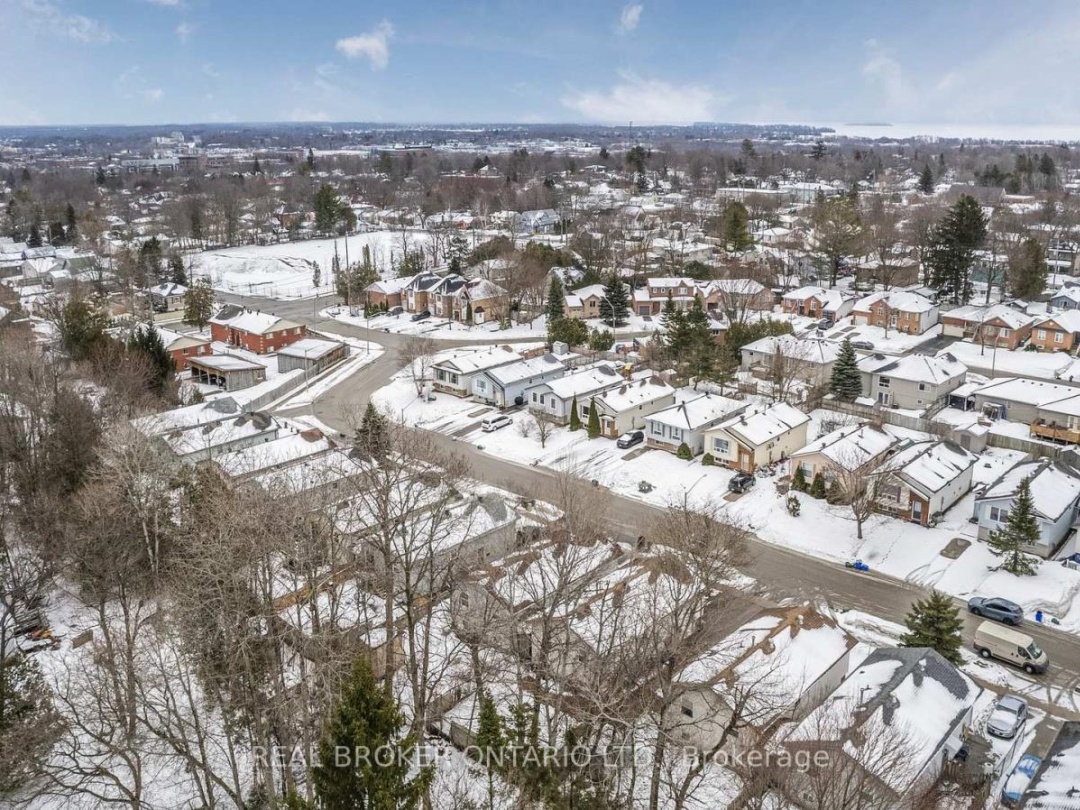 28 Louise Lane, Orillia