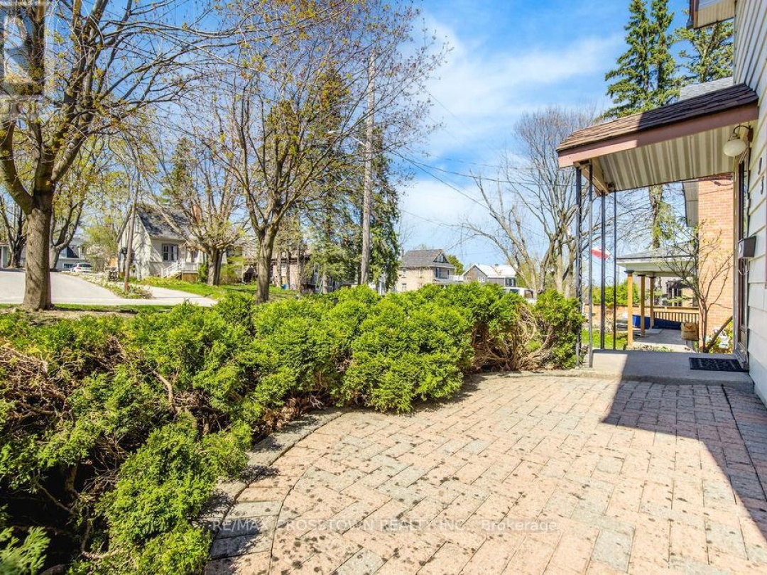 93 JARVIS STREET, Orillia