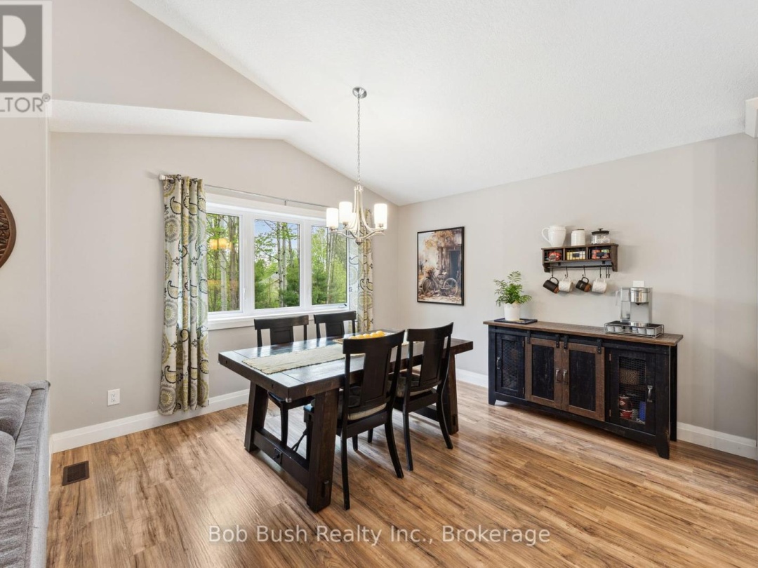 4 Davis Drive, Georgian Bay