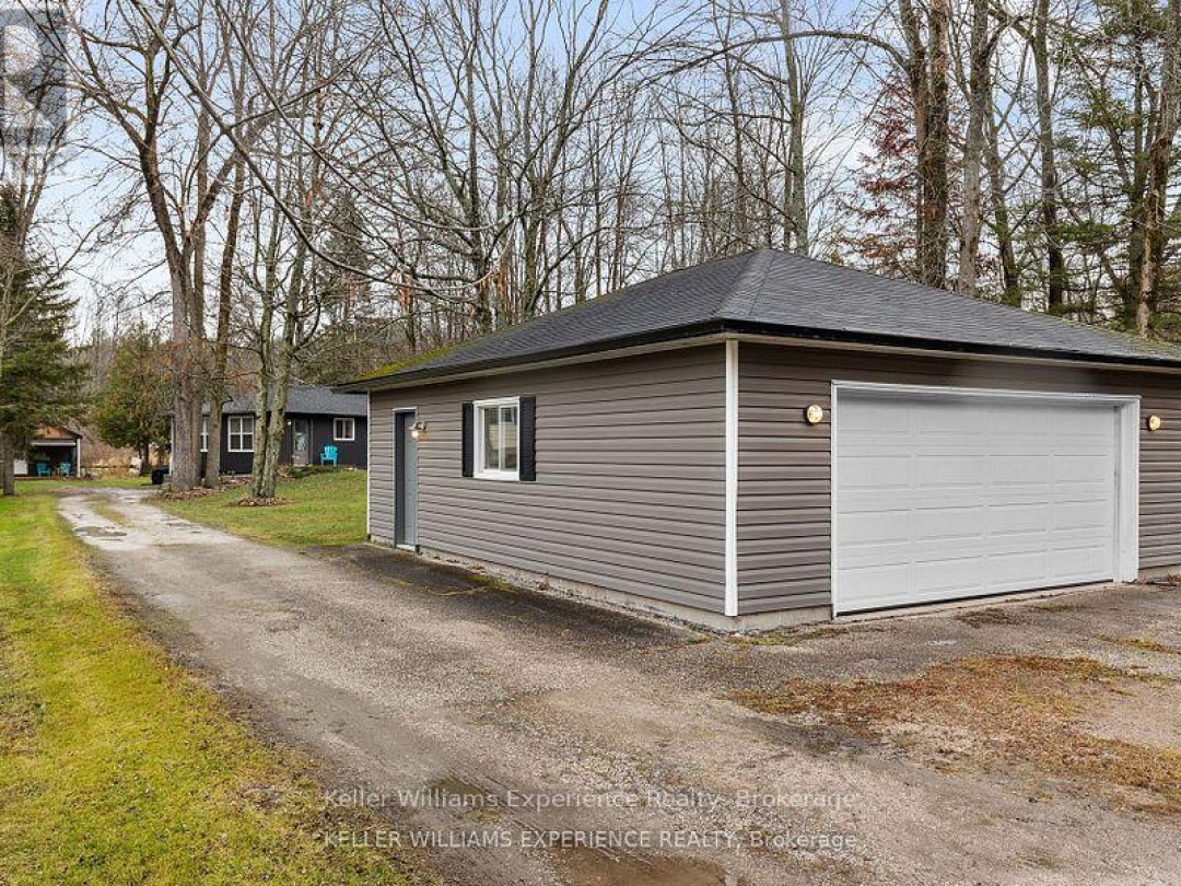 4027 Glen Cedar Drive, Lake Simcoe
