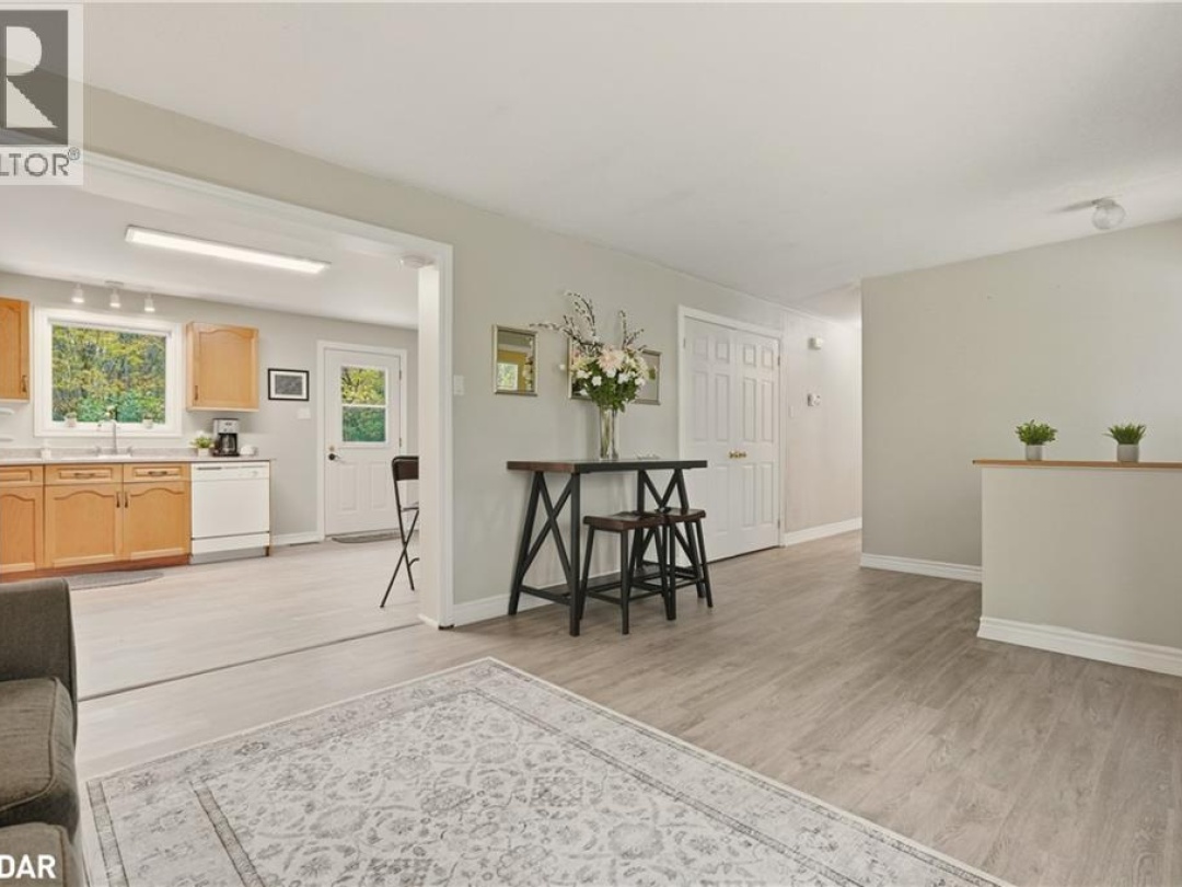 2372 KINNEAR Sideroad, 