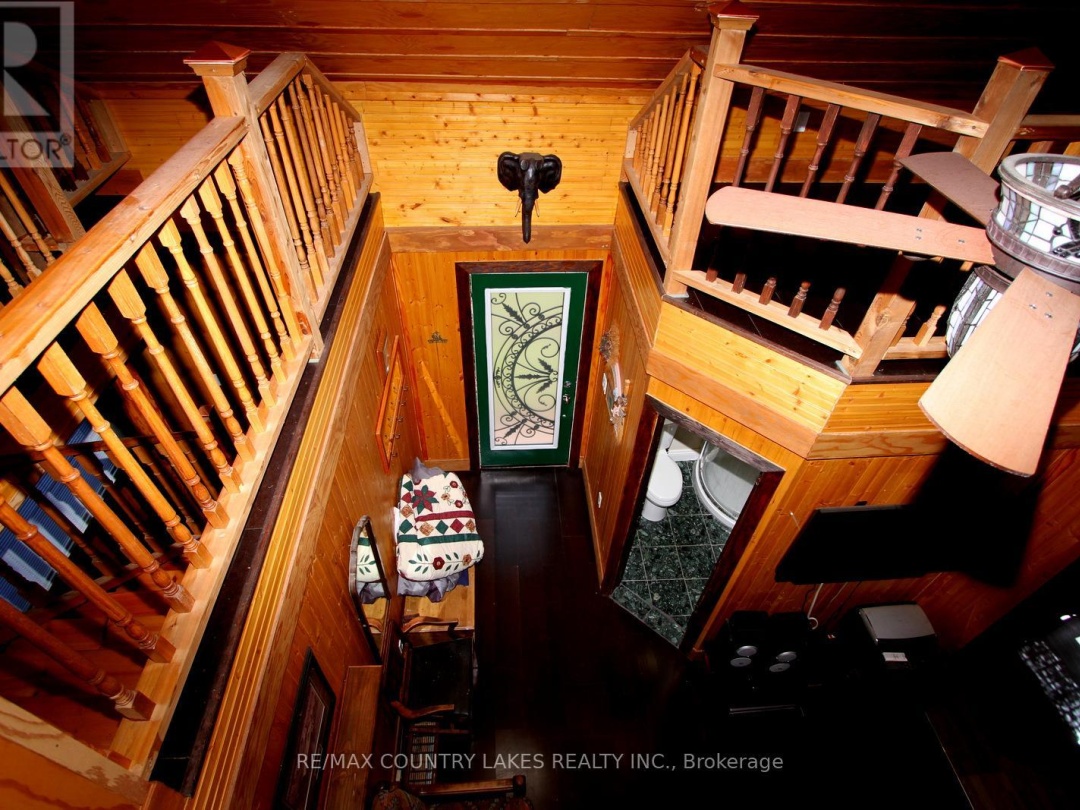 8 Saturn Lane, Mitchell Lake