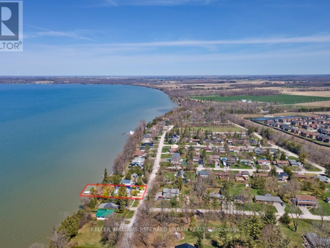 210 Morrison Avenue, Lake Simcoe