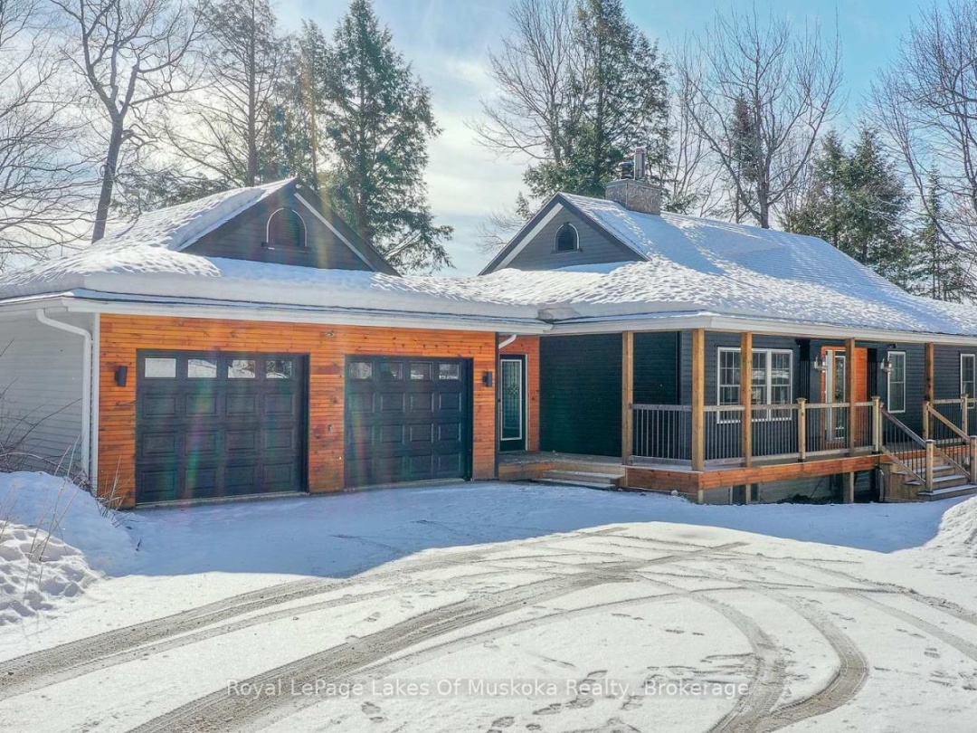 1420 Limberlost Road, Pell Lake