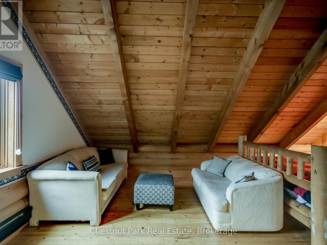 30 MCVITTIE ISLAND, Lake Muskoka