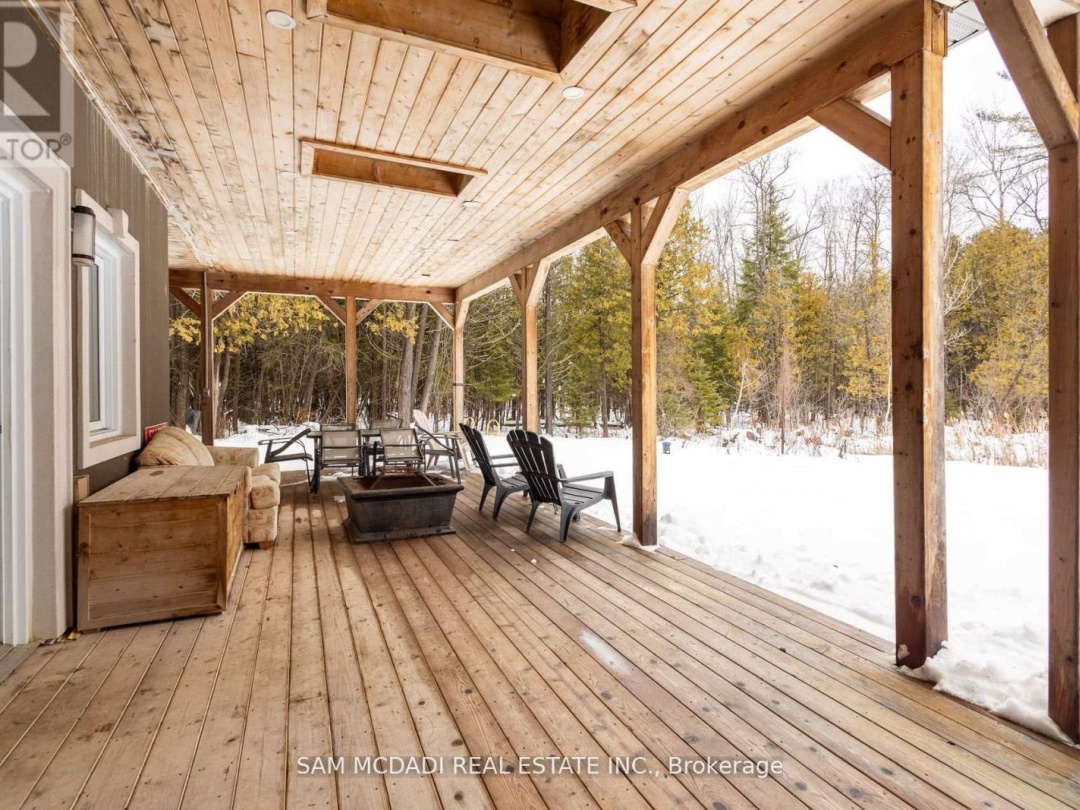 44 BASS LAKE ROAD, Pigeon Lake
