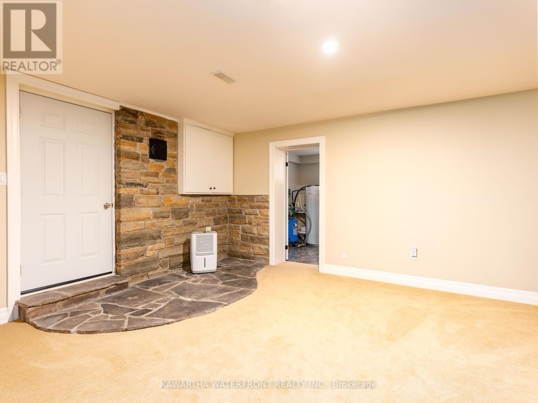 33 NORTHLINE ROAD, 