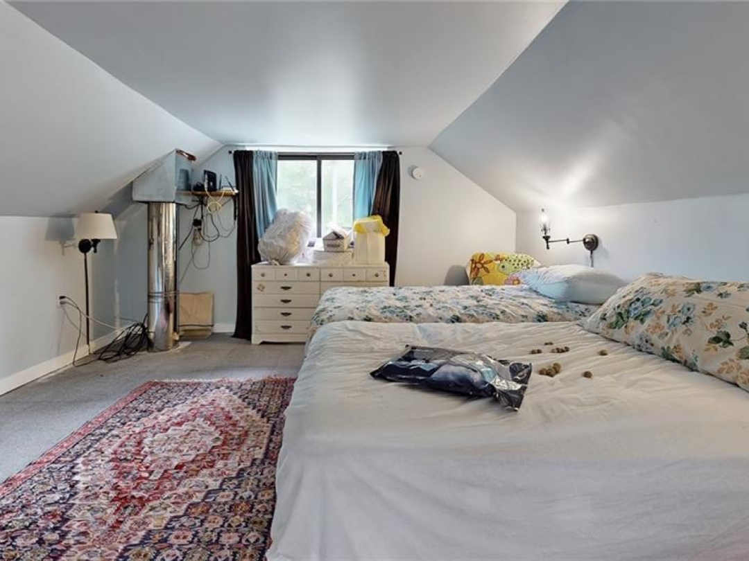 2808 Gelert Road, Minden Hills