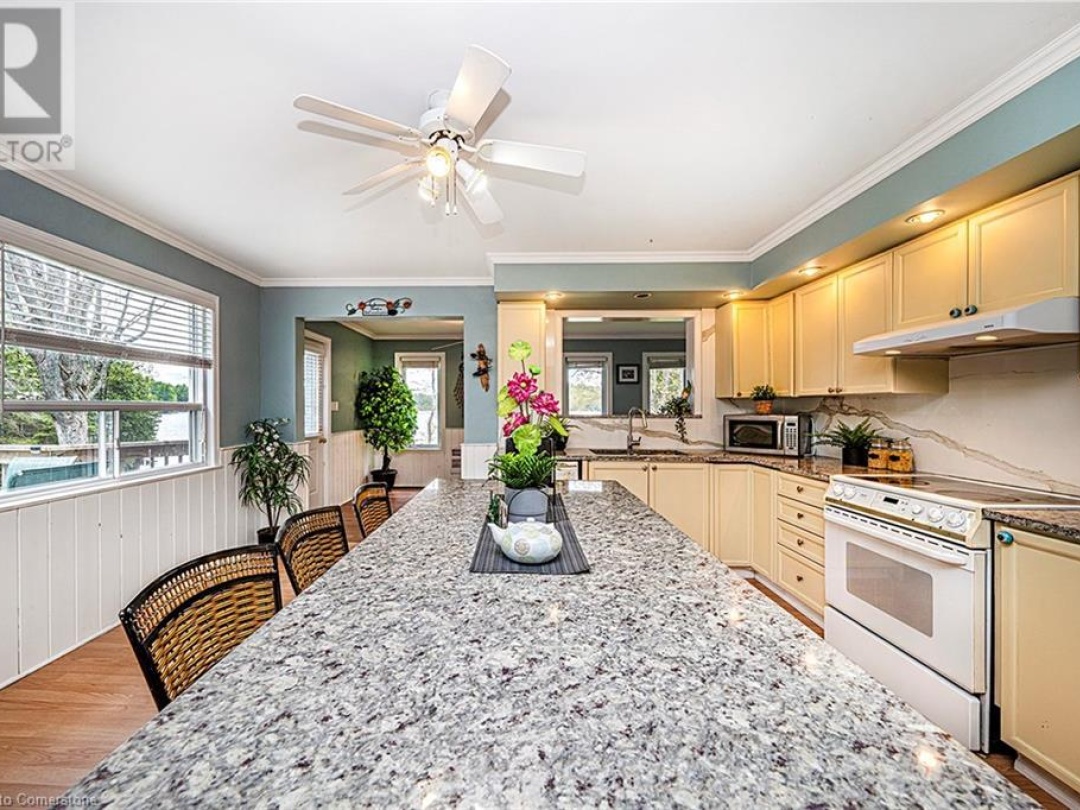 1270 WESSELL Road, East Moore Lake