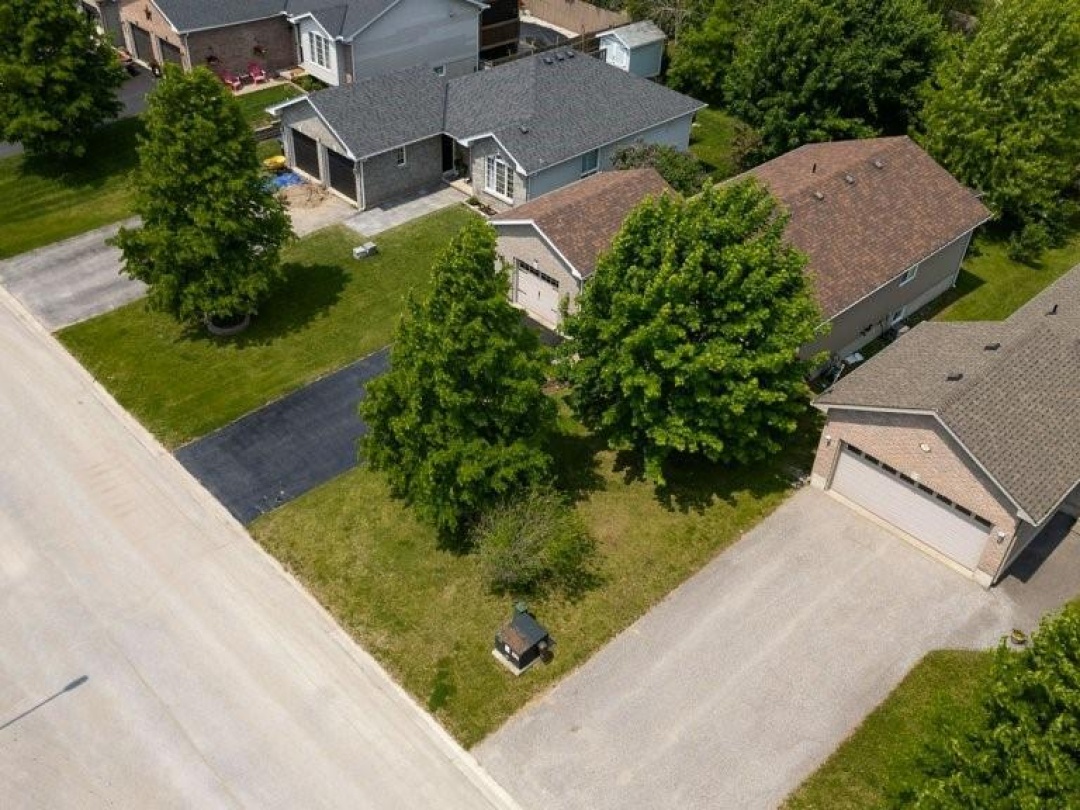 30 GEORGIAS Walk, 