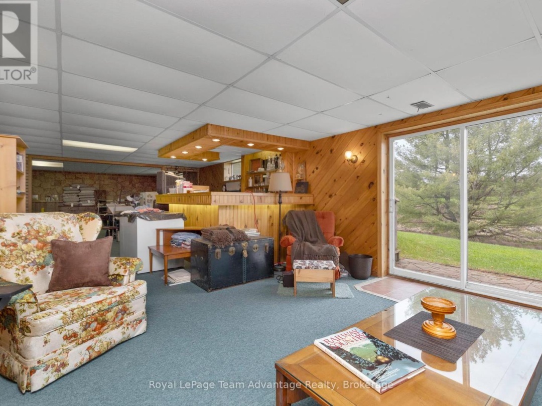 142 Broadbent Road, Manitouwabing Lake