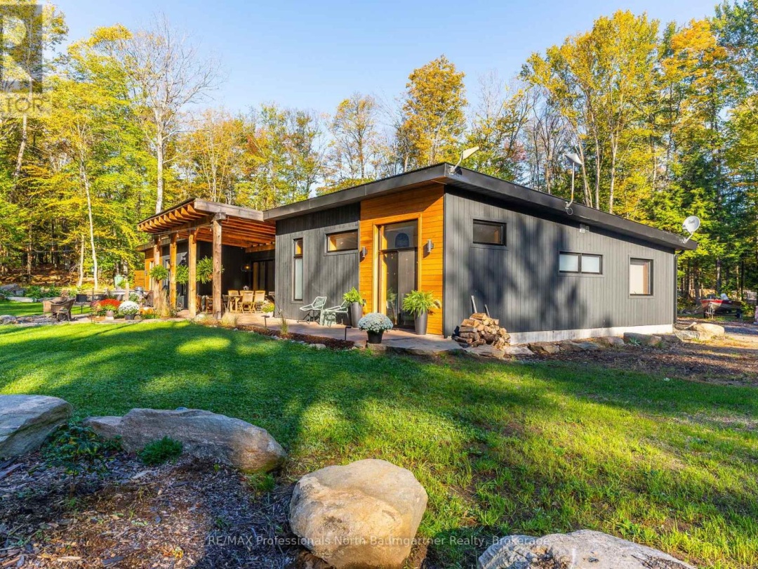 1592 BUCKSLIDE ROAD, 