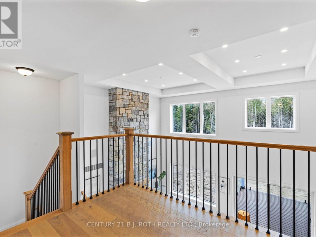 8 CLYDESDALE COURT, 