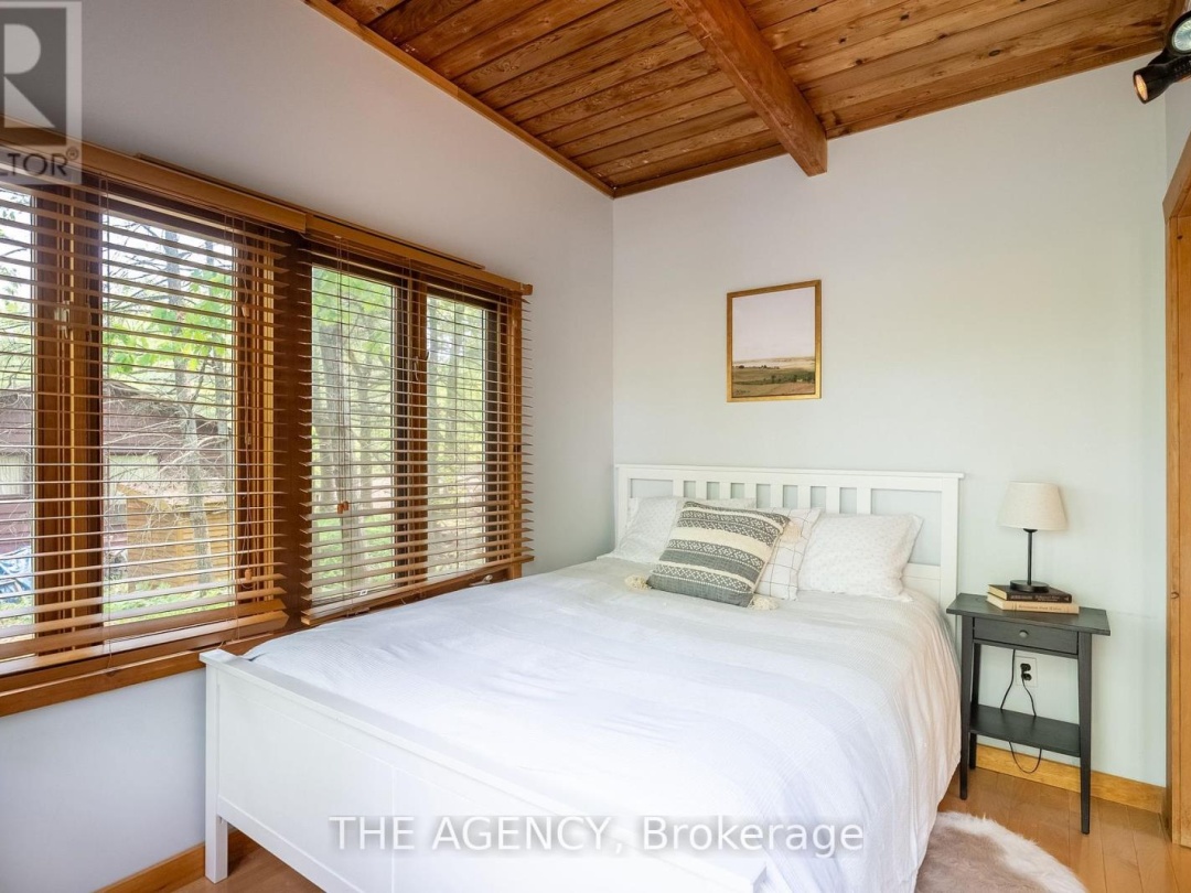 45 PINETREE ROAD, Loon Lake