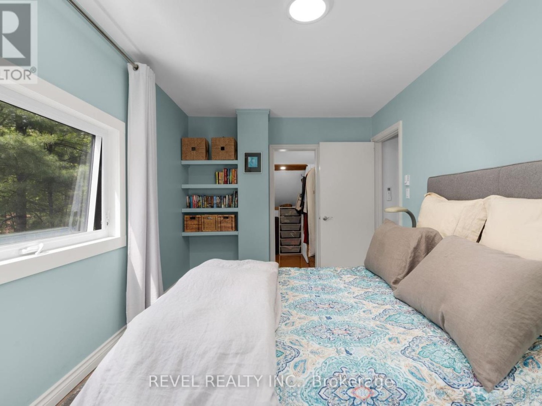 3248 MUSKOKA STREET, 