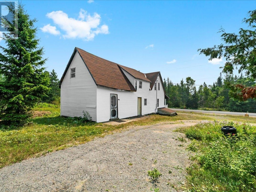 118 - 3529 HIGHWAY HIGHWAY E, 