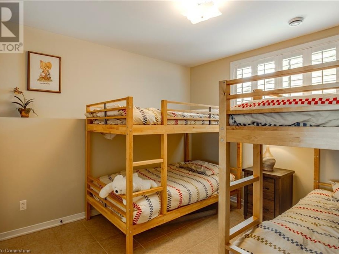 14 Lighthouse Crescent S, Georgian Bay