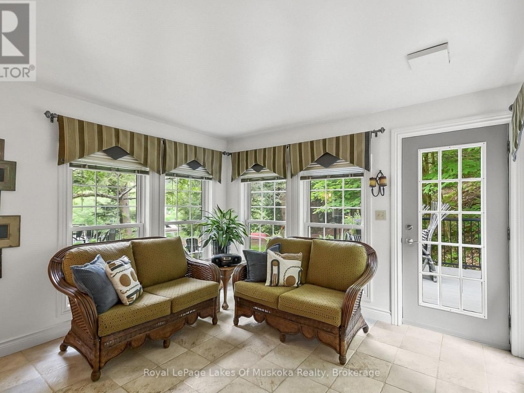 103 SOUTHBANK DRIVE, 