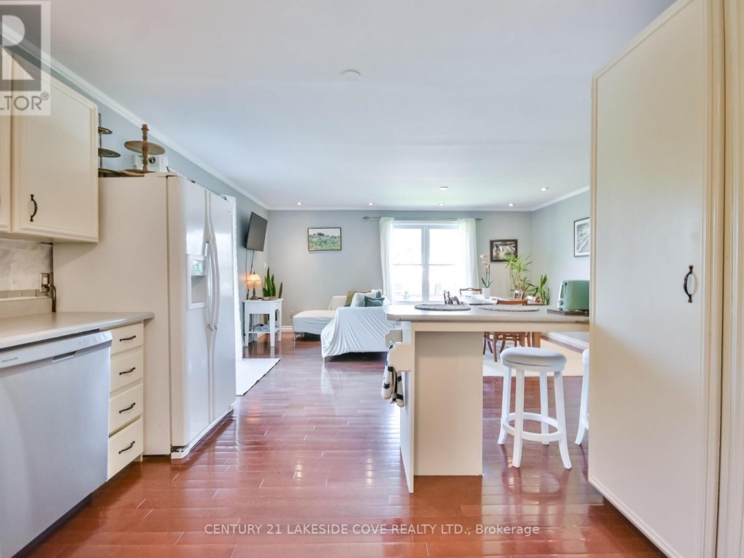 3976 Woodland Drive, Ramara