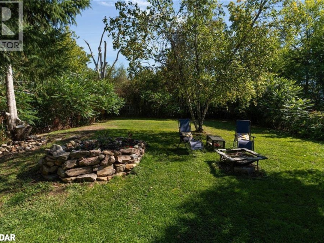 14 FETTERLY Street N, 