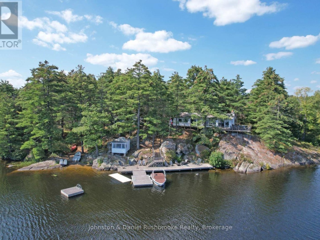 1116 Tryon Drive, Kahshe Lake