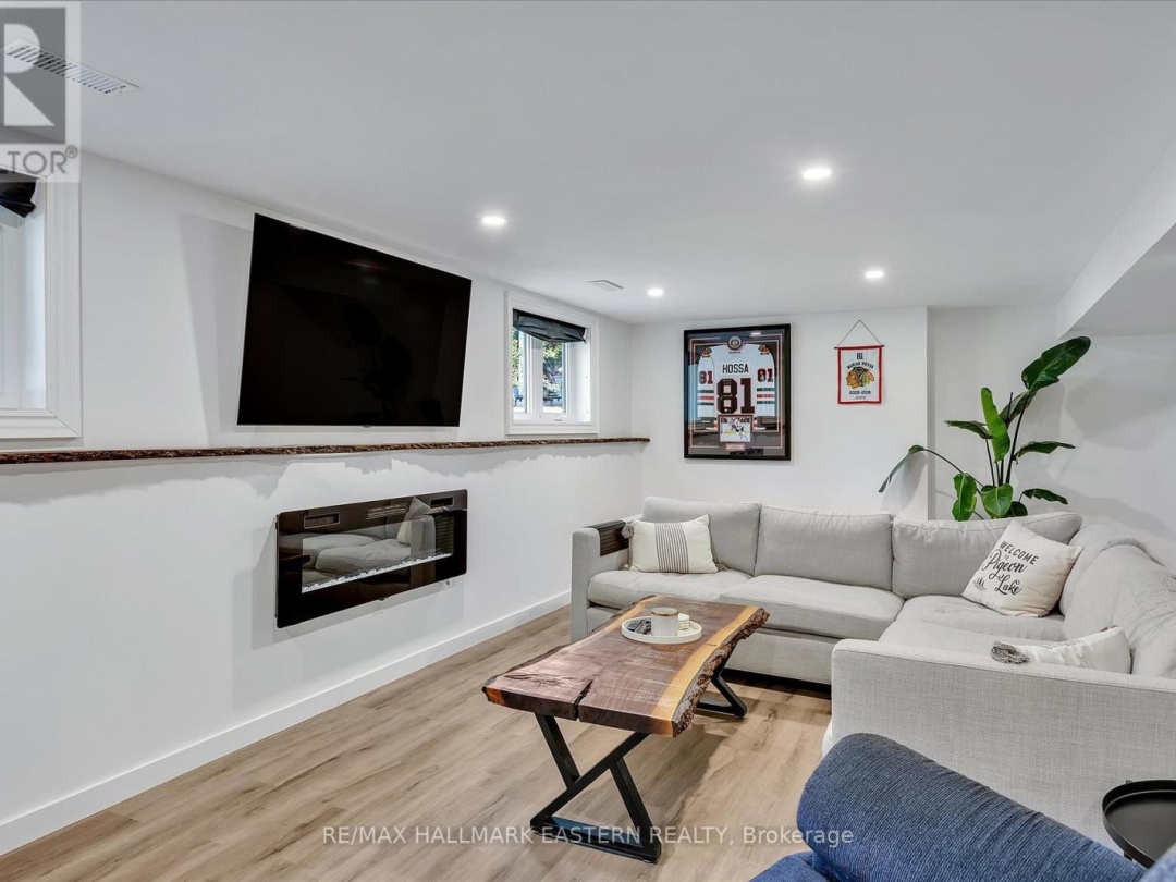 107 Pirates Glen Drive, Pigeon Lake