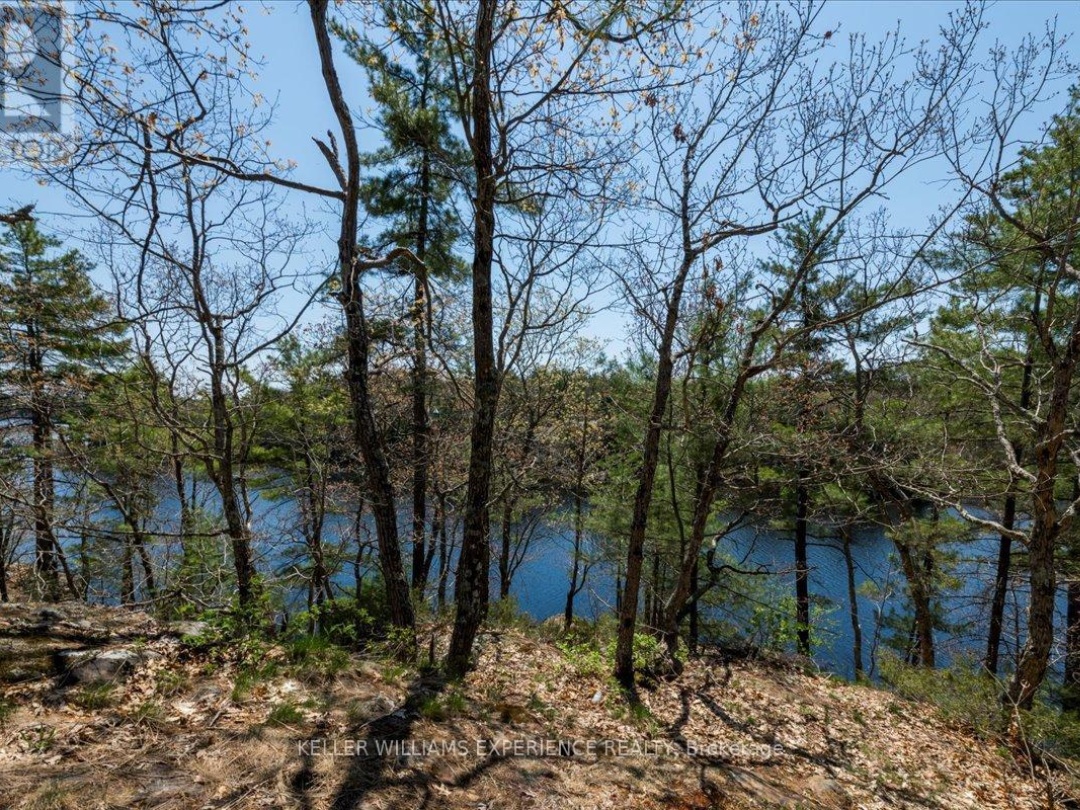 1075 Heintzman Gate W, Sparrow Lake