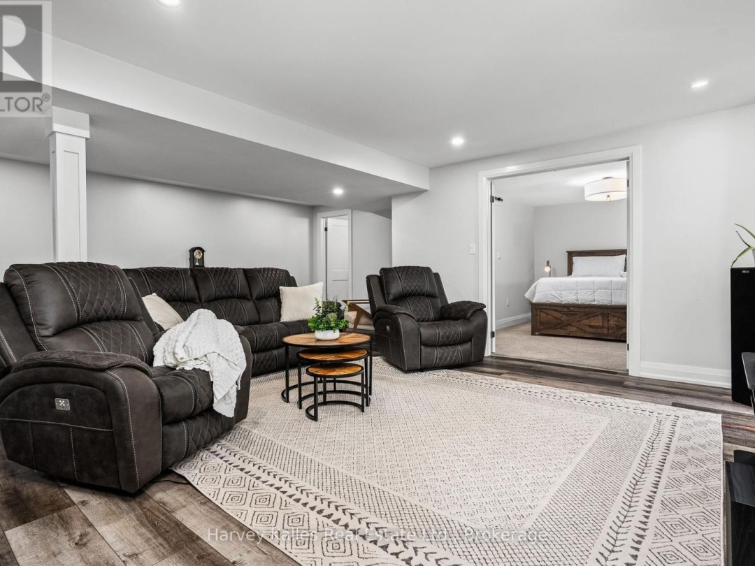 5 BRAESIDE CRESCENT, 