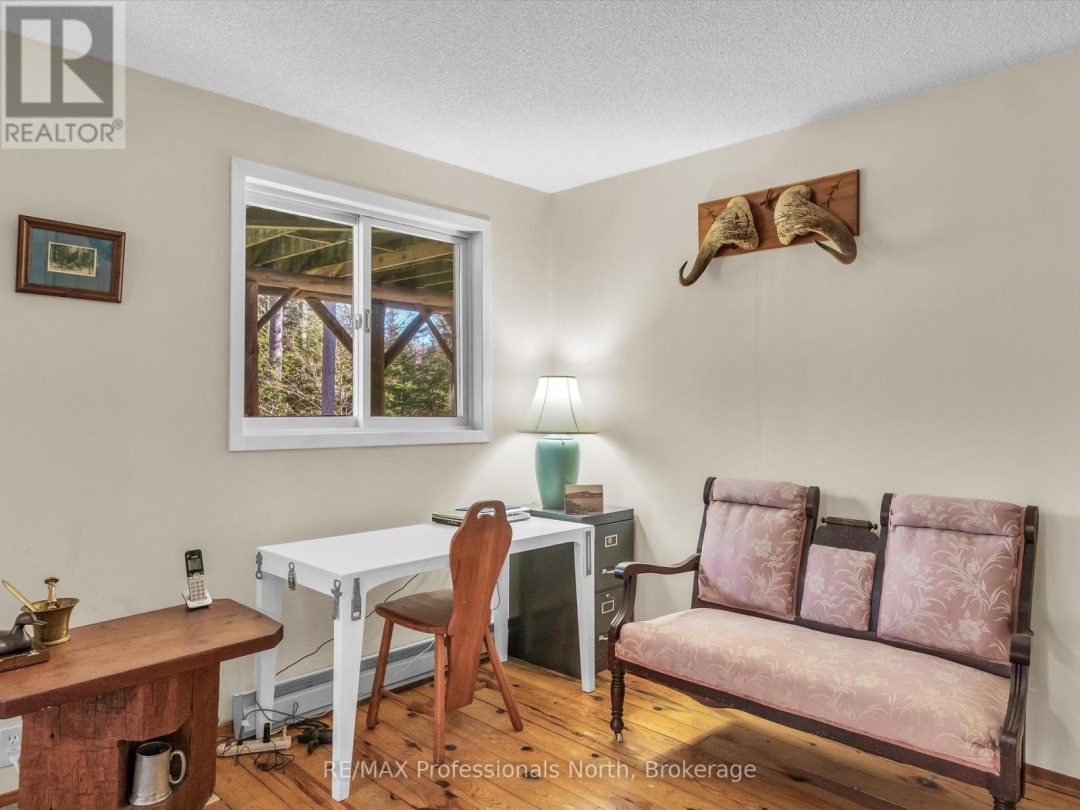 1273 Williamsport Road, Big East Lake