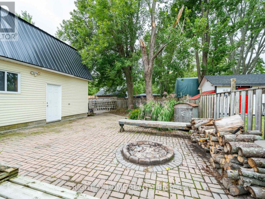 3392 CORONATION AVENUE, 