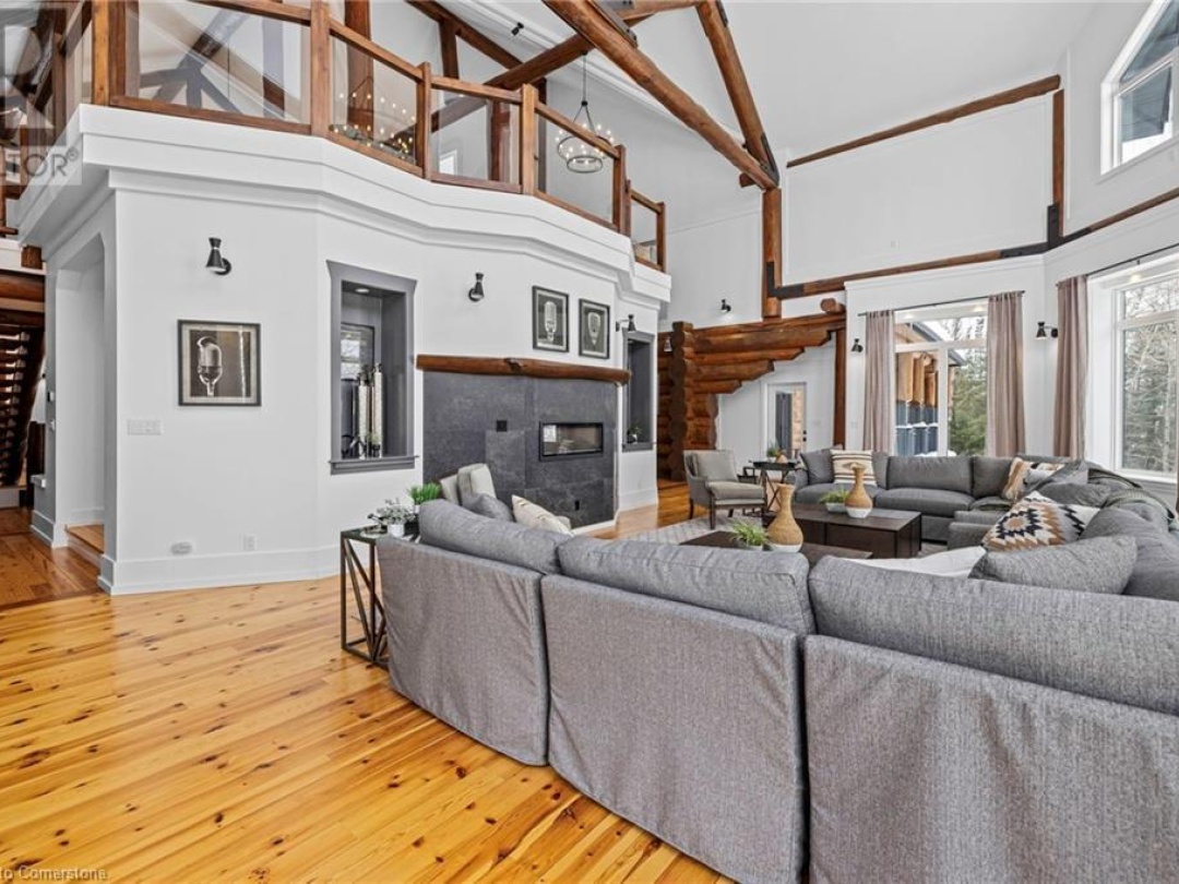 84 Swallowdale Road Road, Huntsville