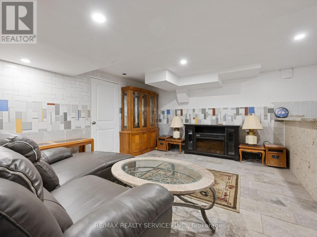 183 MCGUIRE BEACH ROAD, 