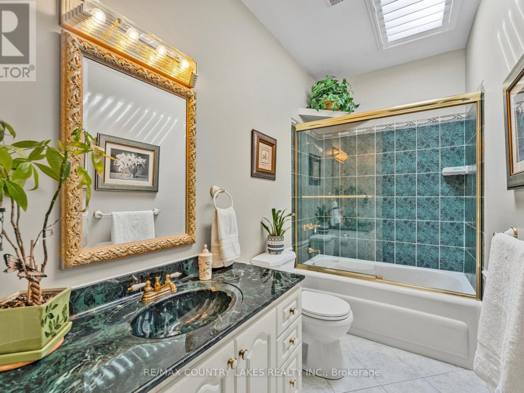 50 Laguna Parkway, Lake Simcoe