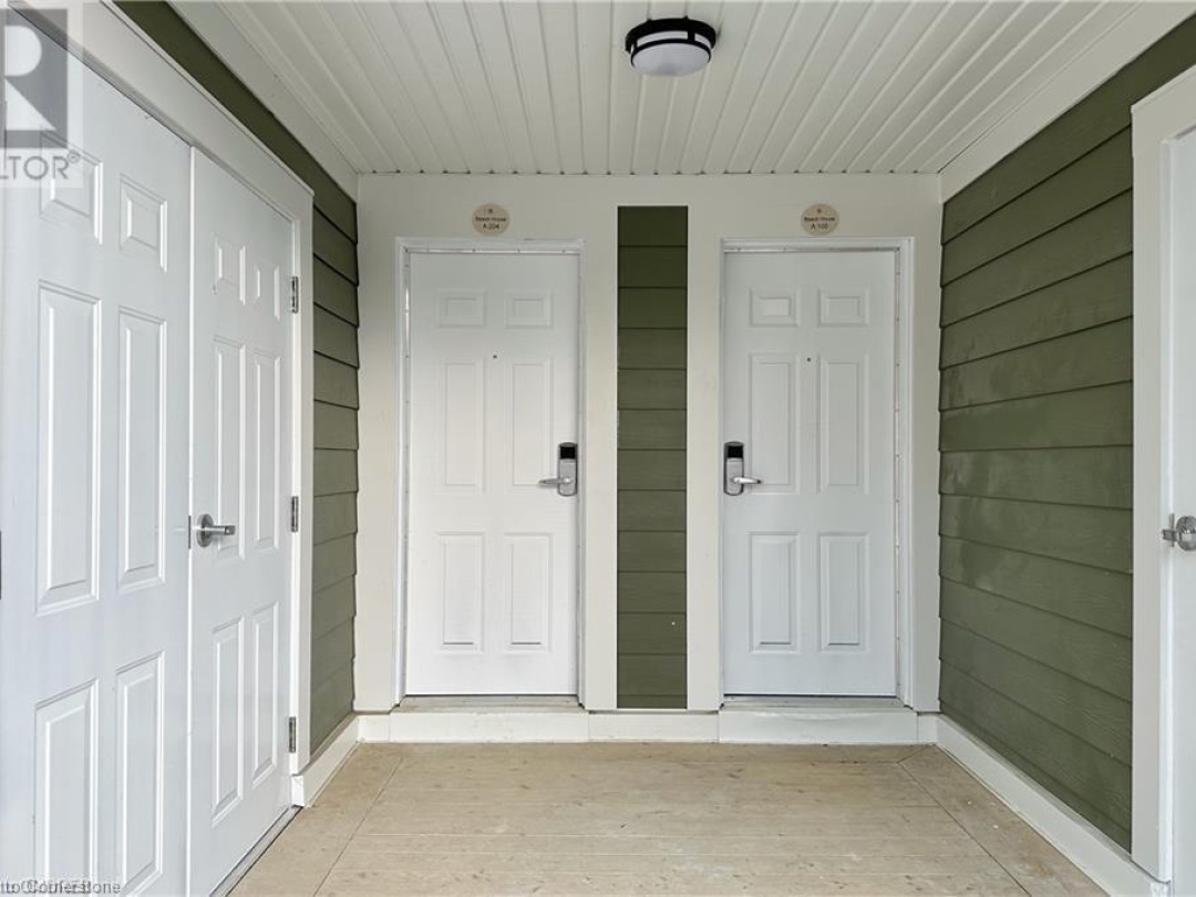 1869 Hwy 118 W Unit# Bhvb201, Lake Muskoka