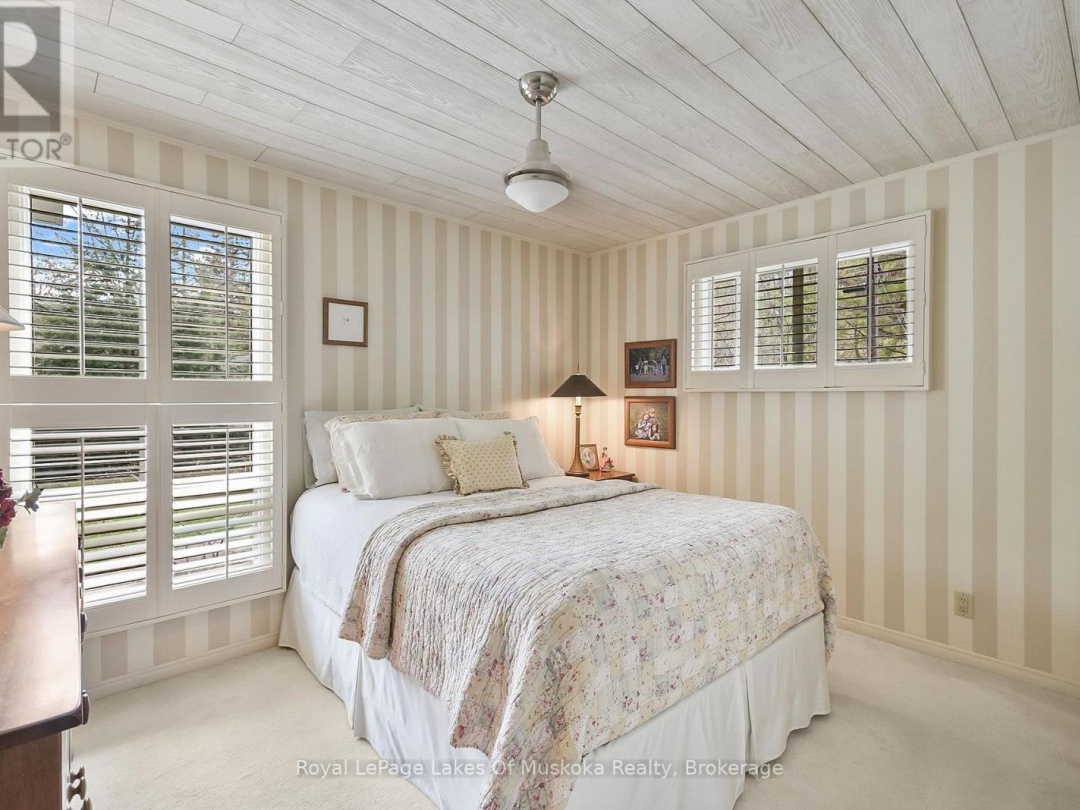 9 Summer Lane, Lake Muskoka