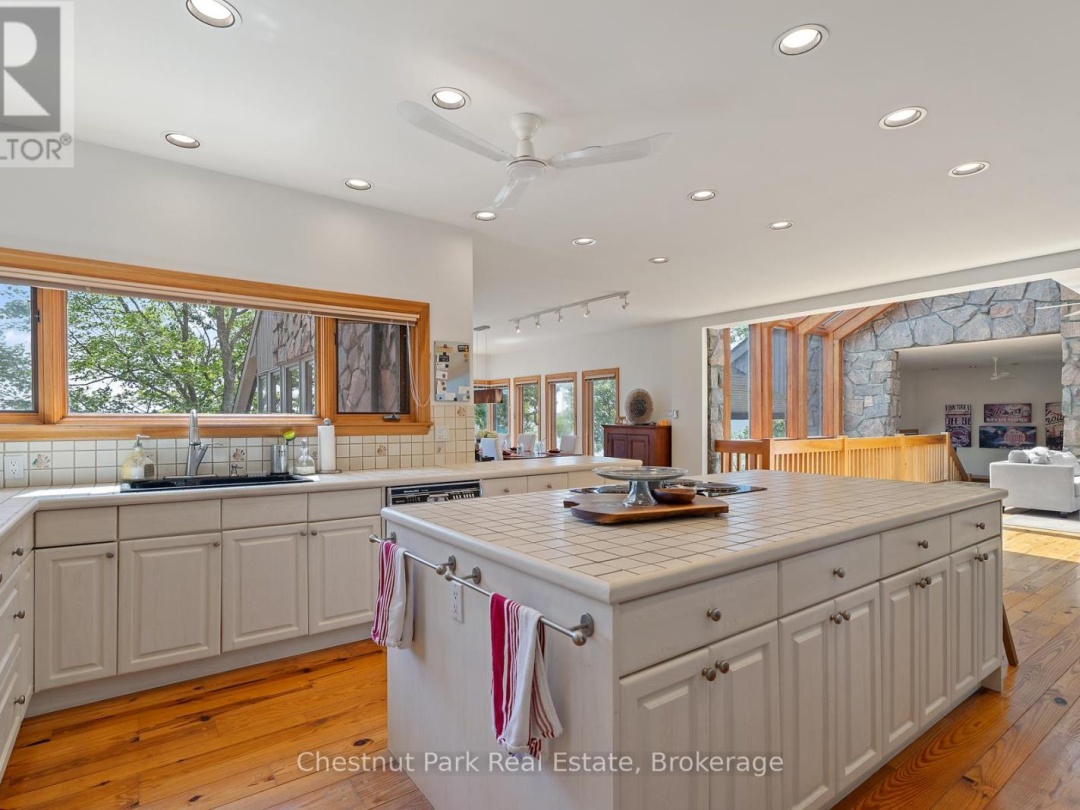 10 Wyldewood Road, 