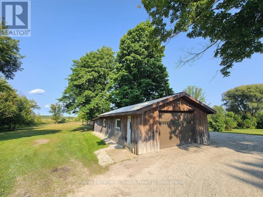 3010 Matchedash Street, Matchedash Bay