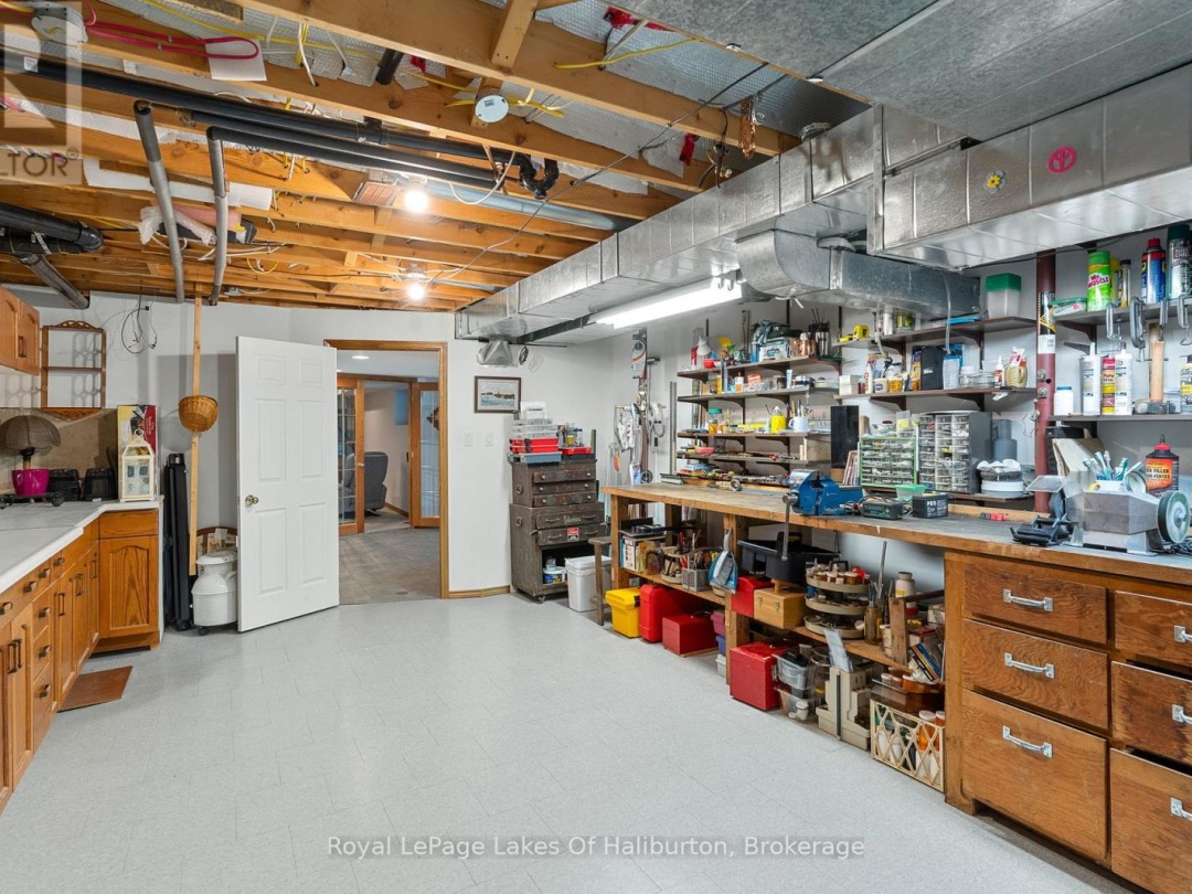 1089 PIONEER ROAD, Gooderham Lake